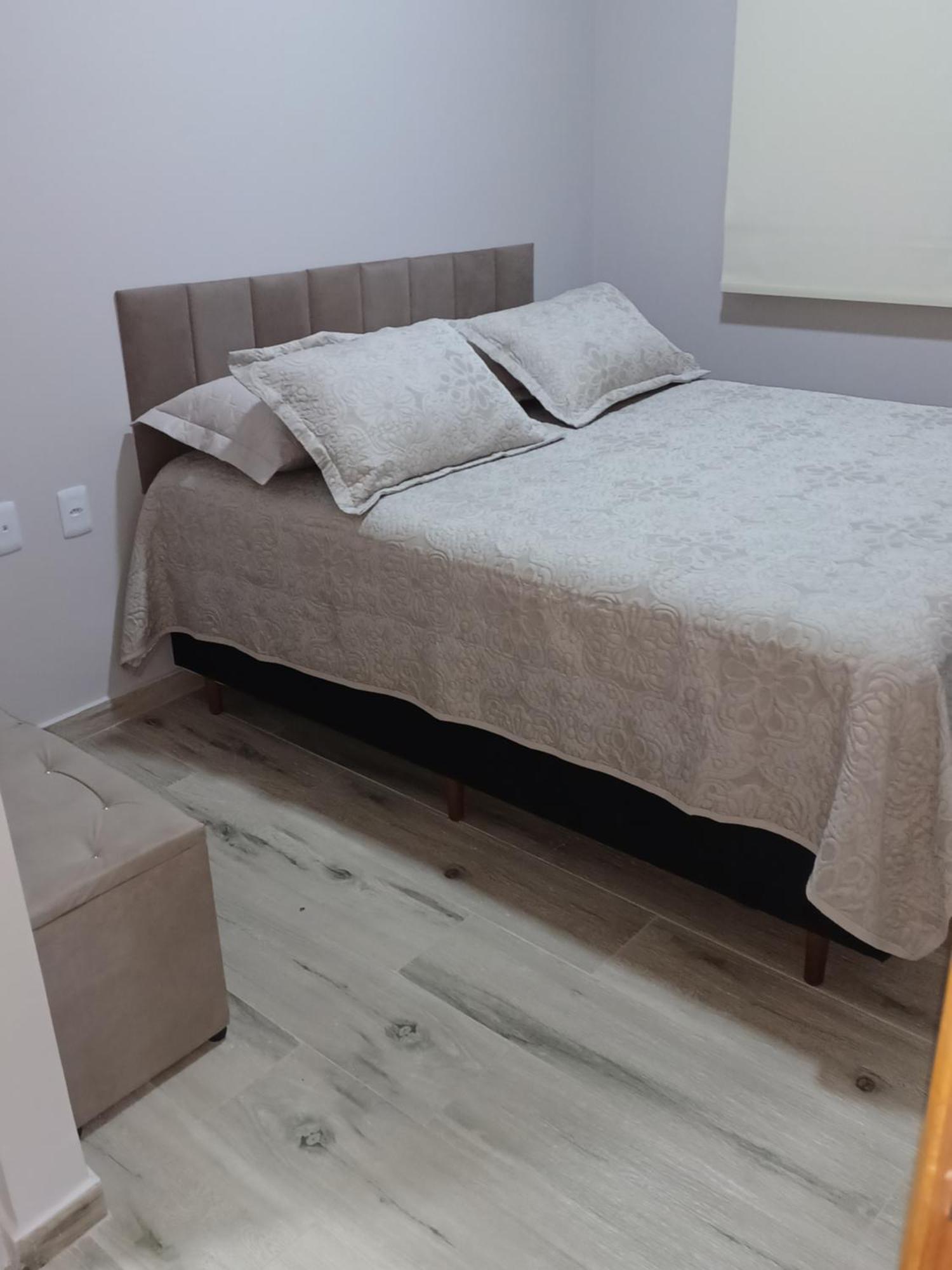 Conforto E Excelente Localizacao Em - Pereque-acu Apartamento